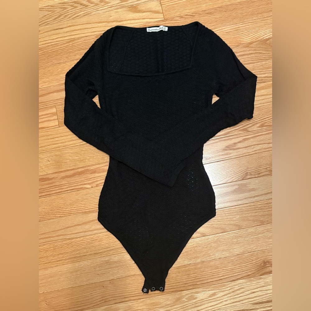 (2/$5) ⚠️ Abercrombie & Fitch Square Neck Knit Bodysuit